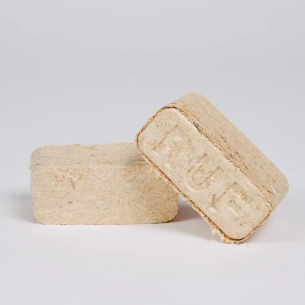 holzbriketts-eckig-ruf-hello-heat-1-700x700 Briquettes bois 100% résineux – Palette de 960kg